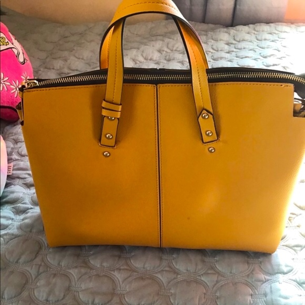 Zara Bag Crossbody/Purse Mustard with remo…